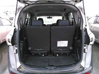 TOYOTA SIENTA 2016