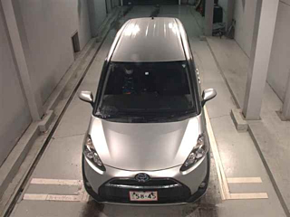 TOYOTA SIENTA 2016