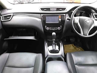 NISSAN X-TRAIL 2015