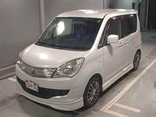 SUZUKI SOLIO 2013