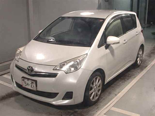 TOYOTA RACTIS 2013