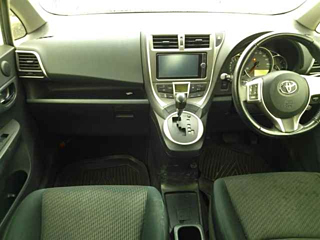 TOYOTA RACTIS 2013