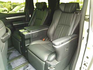 TOYOTA ALPHARD 2018