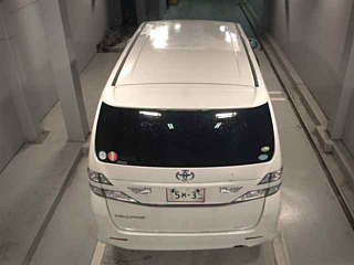 TOYOTA VELLFIRE 2010