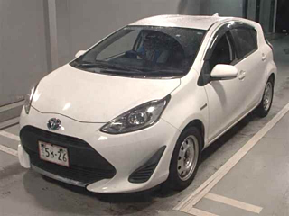 TOYOTA AQUA 2020