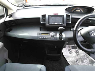 HONDA FREED 2008