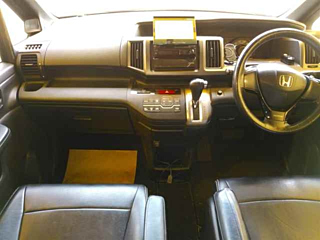 HONDA STEP WAGON 2010