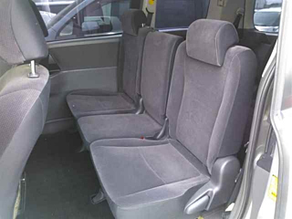 TOYOTA NOAH 2009