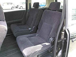 NISSAN SERENA 2010
