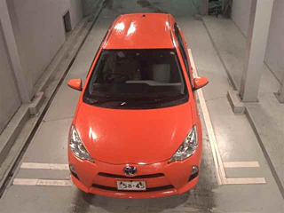 TOYOTA AQUA 2012