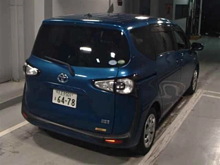 TOYOTA SIENTA 2017