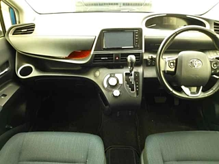 TOYOTA SIENTA 2017