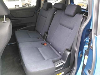 TOYOTA SIENTA 2017