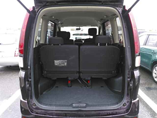 NISSAN SERENA 2009
