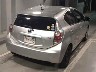 TOYOTA AQUA 2013