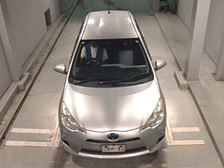 TOYOTA AQUA 2013