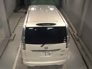 NISSAN SERENA 2015