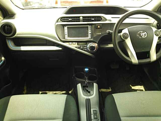TOYOTA AQUA 2013