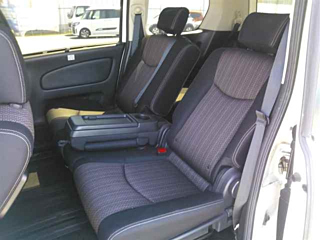 NISSAN SERENA 2015