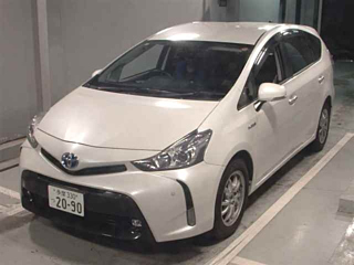 TOYOTA PRIUS ALPHA 2017