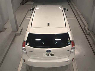 TOYOTA PRIUS ALPHA 2017