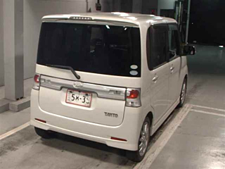 DAIHATSU TANTO 2008