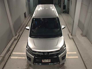 TOYOTA VOXY 2016