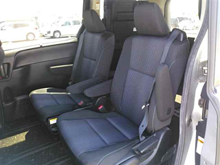 TOYOTA VOXY 2016