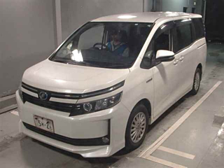 TOYOTA VOXY 2014
