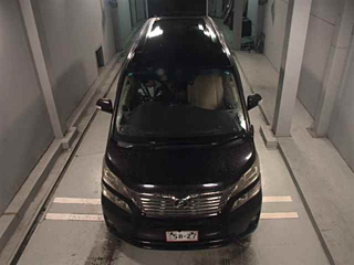 TOYOTA VELLFIRE 2009