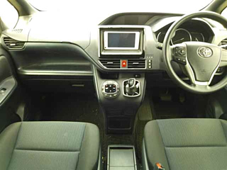 TOYOTA VOXY 2014