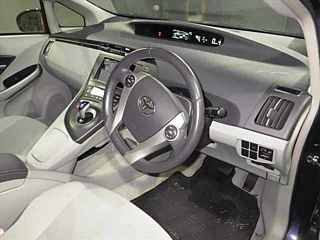 TOYOTA PRIUS 2011