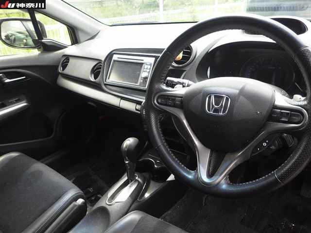HONDA INSIGHT 2013