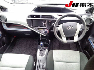 TOYOTA AQUA 2014