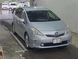 DAIHATSU MEBIUS 2013
