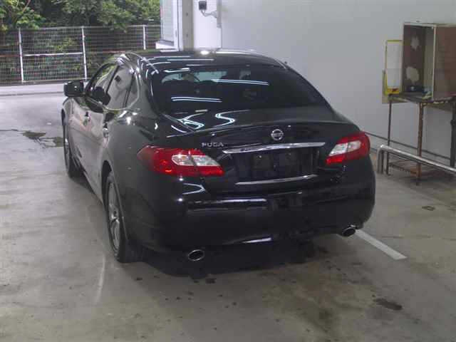 NISSAN FUGA 2014