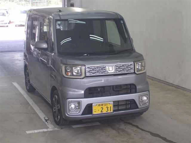 DAIHATSU WAKE 2015