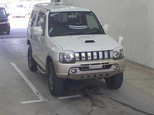 SUZUKI JIMNY 2010