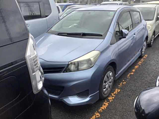 TOYOTA VITZ 2012