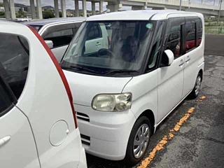 DAIHATSU TANTO 2011