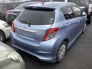 TOYOTA VITZ 2012