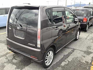DAIHATSU MOVE 2010
