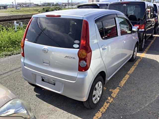 DAIHATSU MIRA 2010