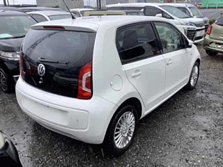 VOLKSWAGEN UP 2013