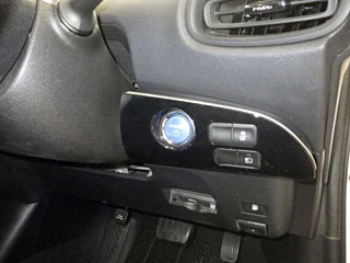 TOYOTA PRIUS 2020