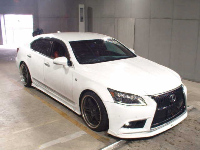 LEXUS LS 2015
