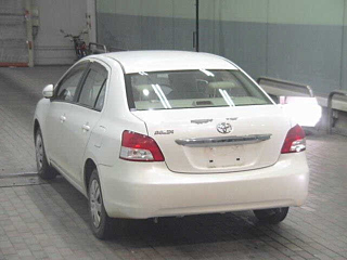 TOYOTA BELTA 2010