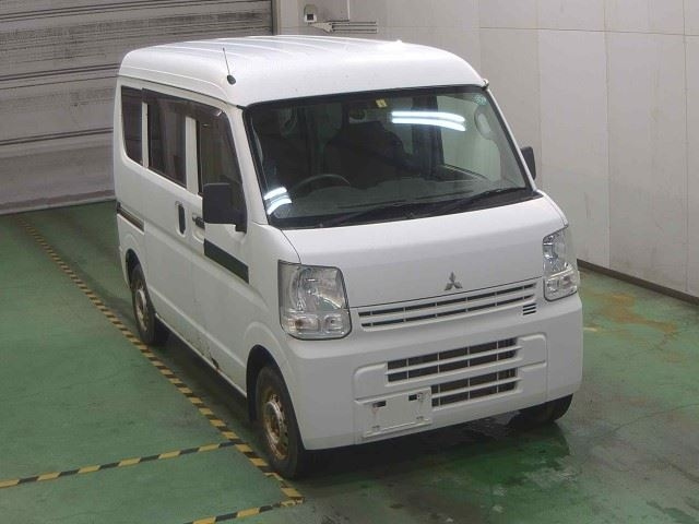 MITSUBISHI MINICAB VAN 2015