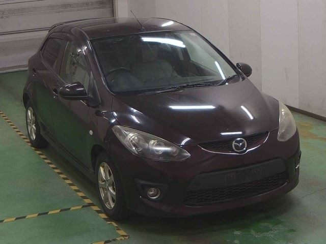 MAZDA DEMIO 2010