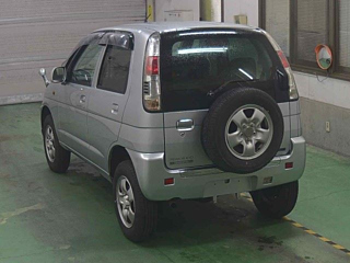 DAIHATSU TERIOS KID 2011